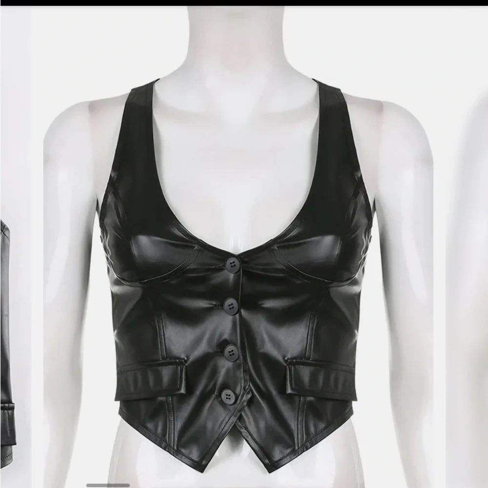SEXY BODYCON BLACK PU LEATHER CROPPED VEST FAUX POCKETS SIZE LARGE - Picture 5 of 13